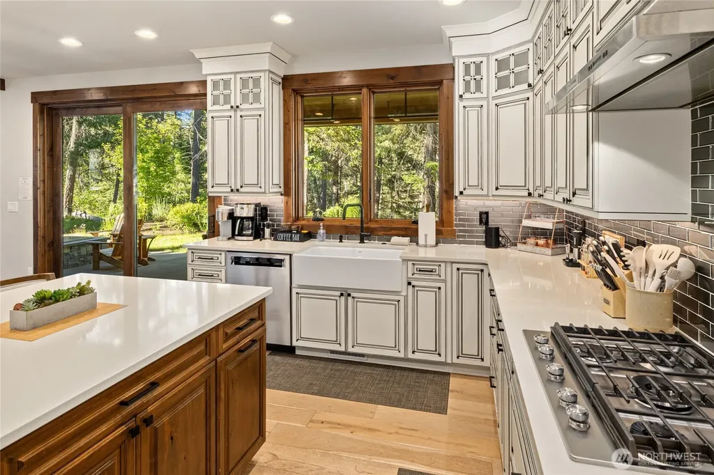 1230 Kokanee Loop Cle Elum WA 98922