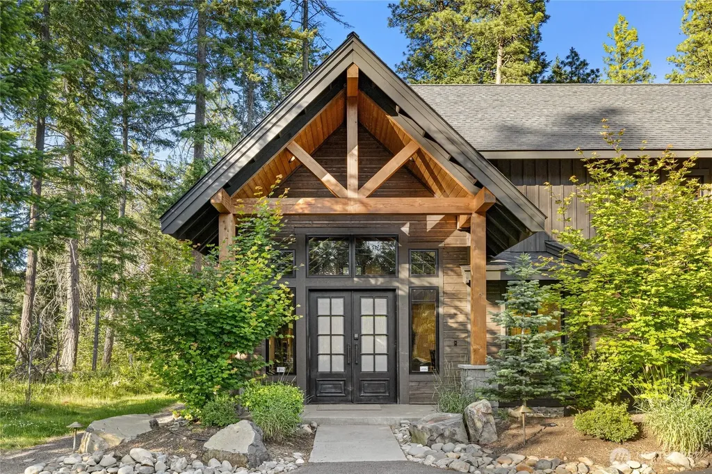 1230 Kokanee Loop Cle Elum WA 98922