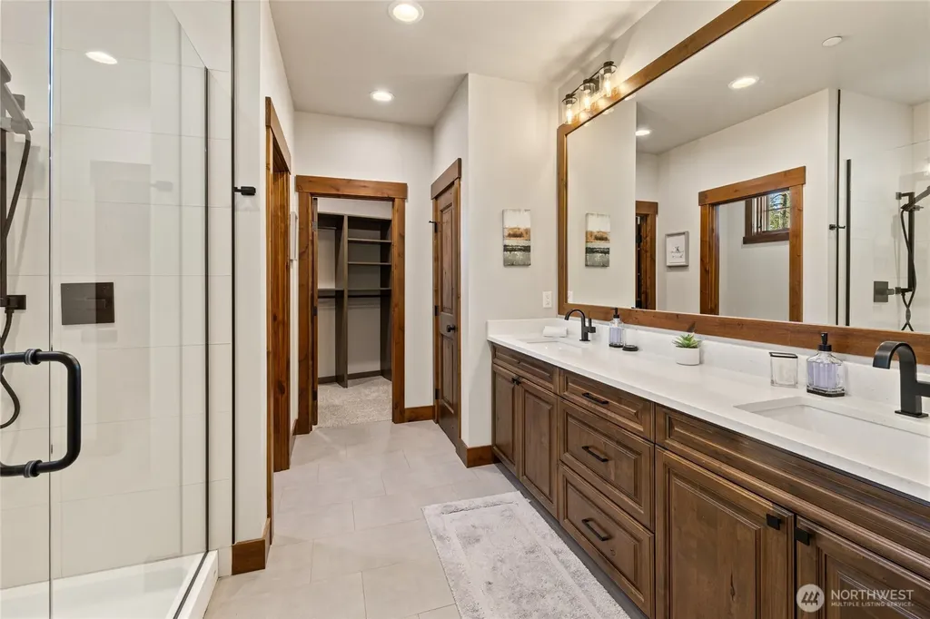 1230 Kokanee Loop Cle Elum WA 98922