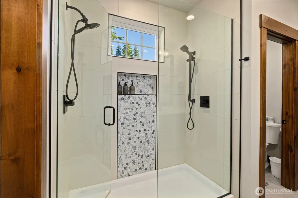 1230 Kokanee Loop Cle Elum WA 98922