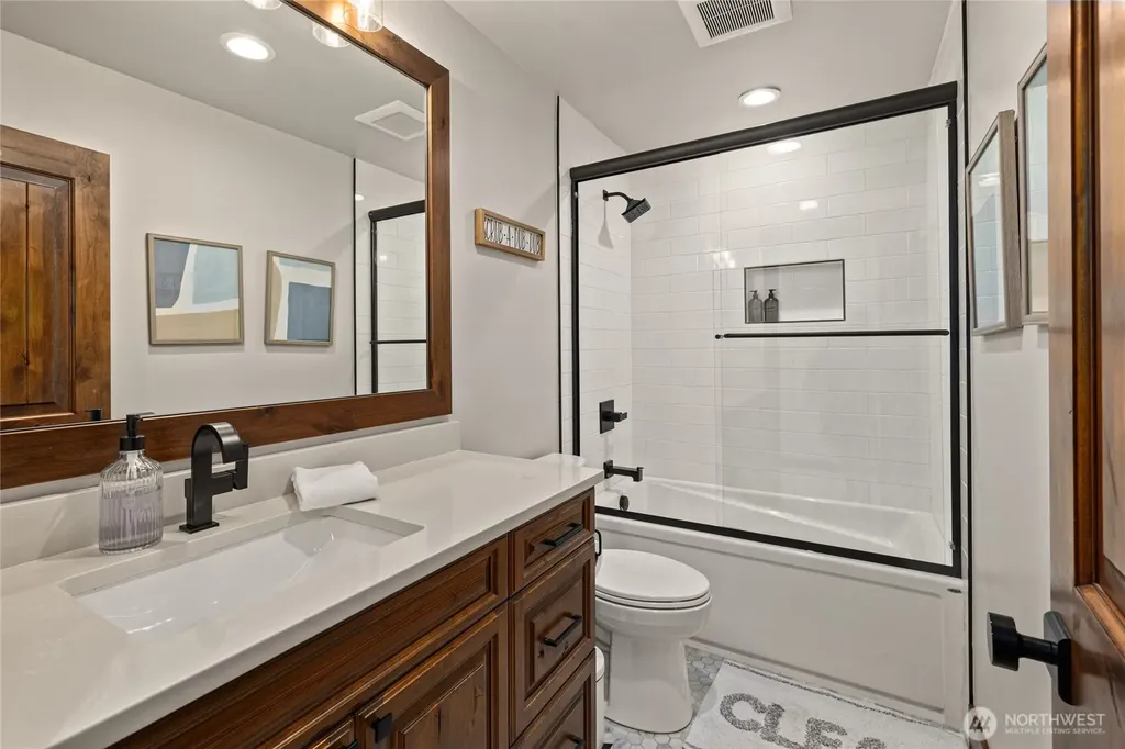 1230 Kokanee Loop Cle Elum WA 98922