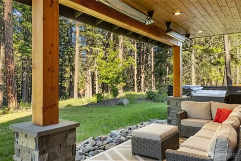 1230 Kokanee Loop Cle Elum WA 98922