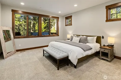 1230 Kokanee Loop Cle Elum WA 98922