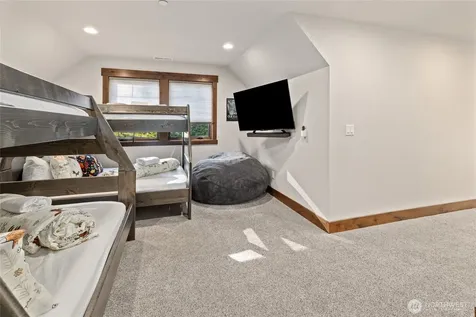 1230 Kokanee Loop Cle Elum WA 98922
