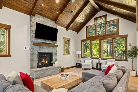 1230 Kokanee Loop Cle Elum WA 98922