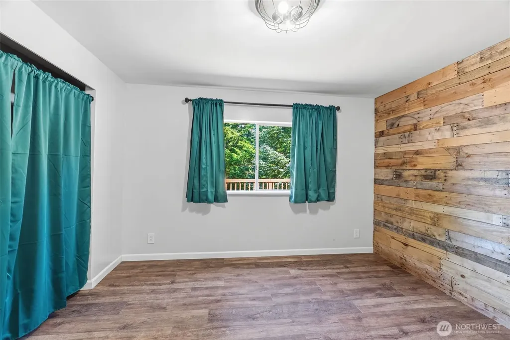 210 Webster Lane Woodland WA 98674