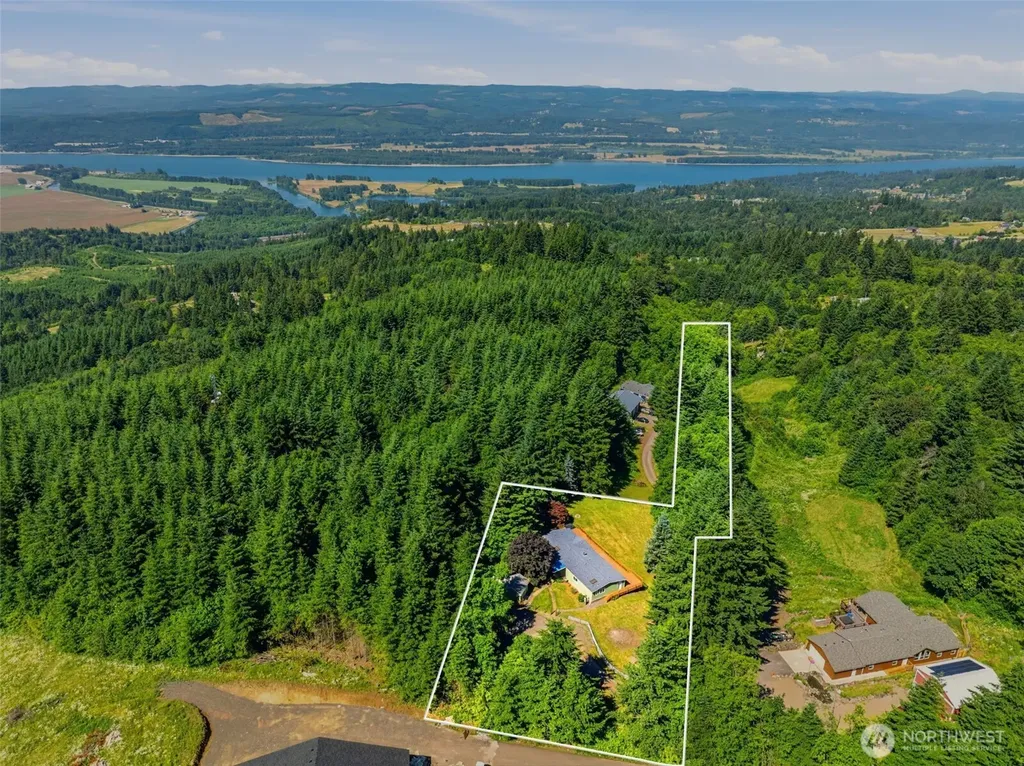 210 Webster Lane Woodland WA 98674