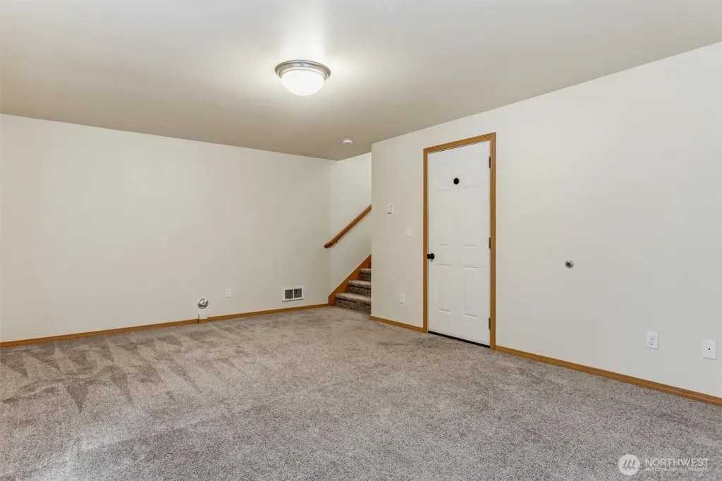 632 95th Court SE Everett WA 98208