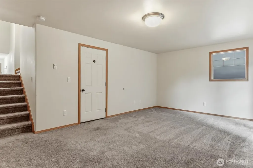 632 95th Court SE Everett WA 98208