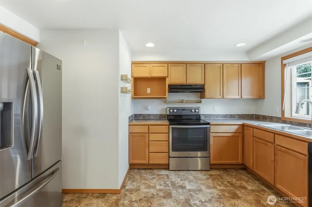 632 95th Court SE Everett WA 98208