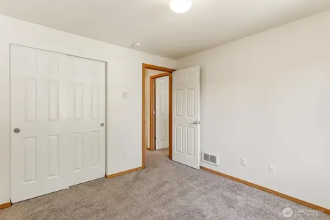 632 95th Court SE Everett WA 98208