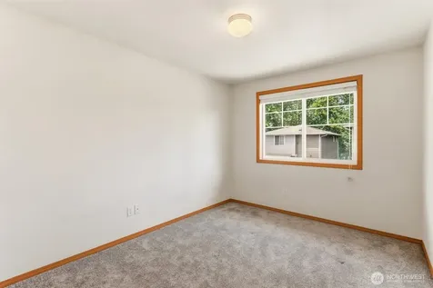 632 95th Court SE Everett WA 98208