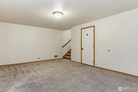 632 95th Court SE Everett WA 98208