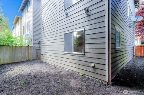 632 95th Court SE Everett WA 98208