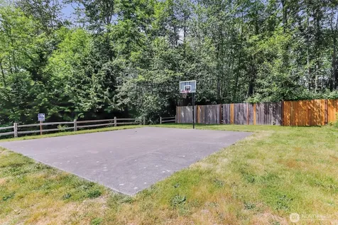 632 95th Court SE Everett WA 98208