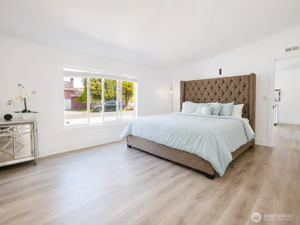 322 Chicago Boulevard S Pacific WA 98047