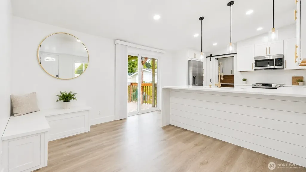 322 Chicago Boulevard S Pacific WA 98047