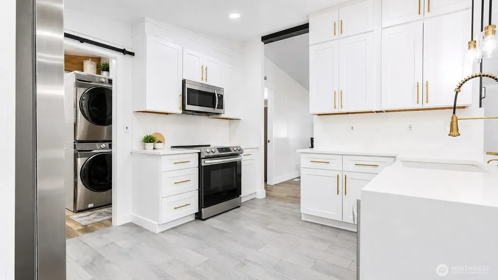 322 Chicago Boulevard S Pacific WA 98047
