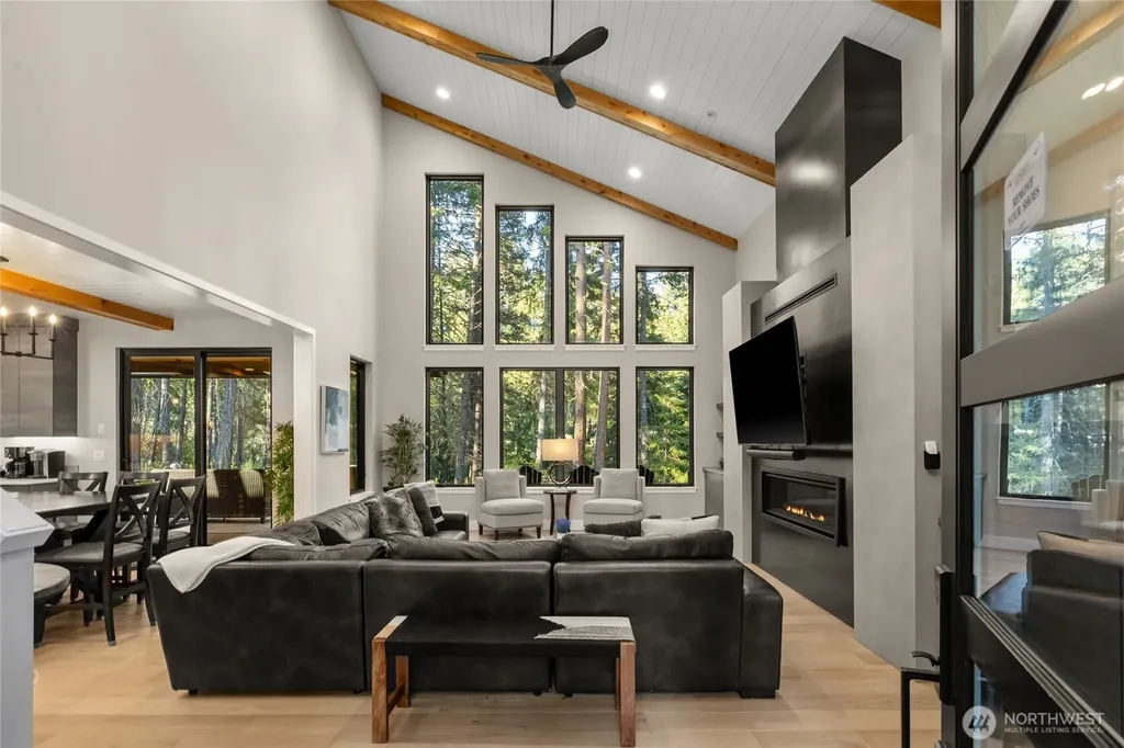 1280 Kokanee Loop Cle Elum WA 98922