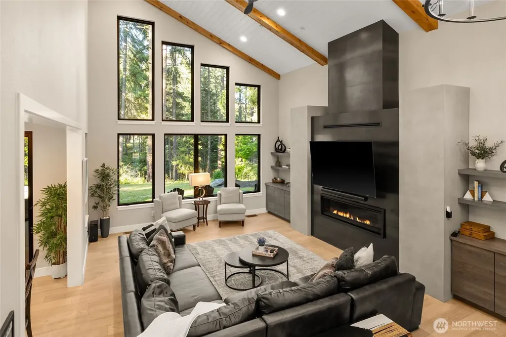 1280 Kokanee Loop Cle Elum WA 98922
