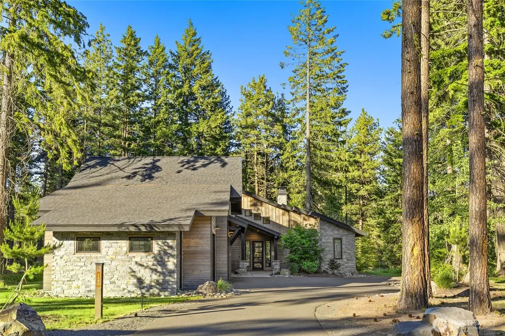 1280 Kokanee Loop Cle Elum WA 98922