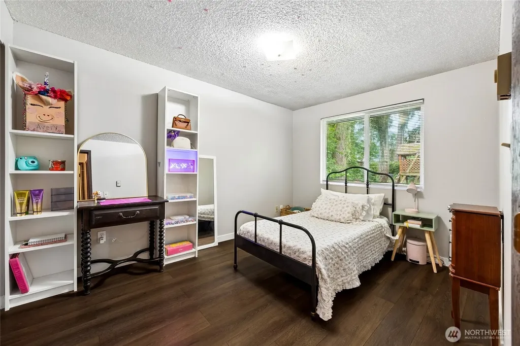 8915 Quinault Drive NE Olympia WA 98516