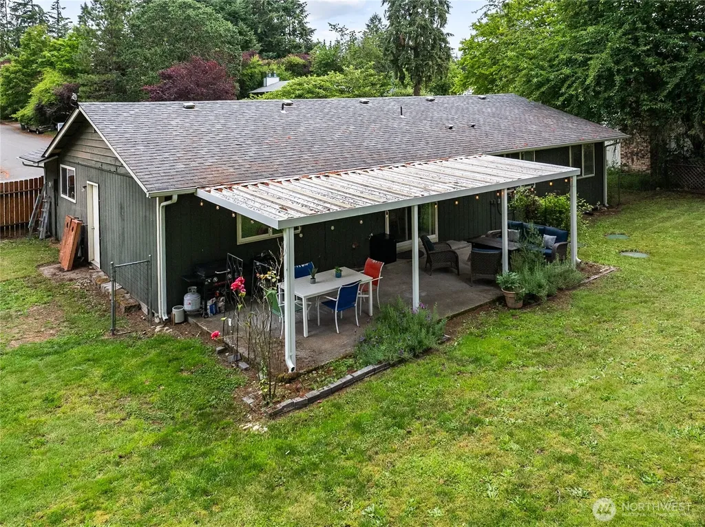 8915 Quinault Drive NE Olympia WA 98516