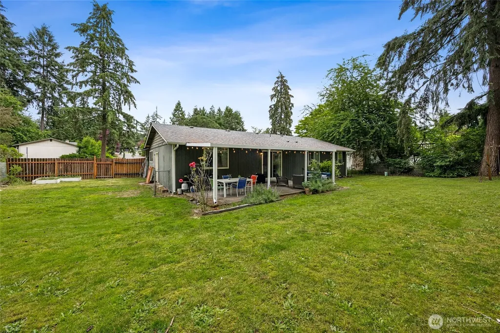 8915 Quinault Drive NE Olympia WA 98516