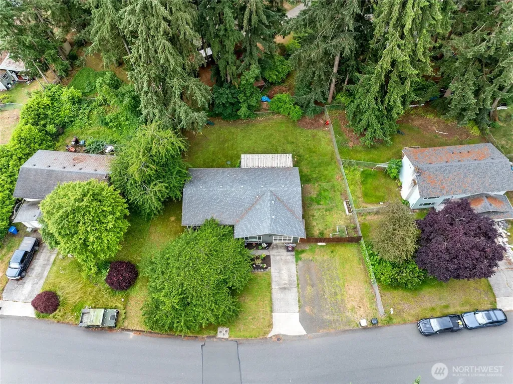 8915 Quinault Drive NE Olympia WA 98516