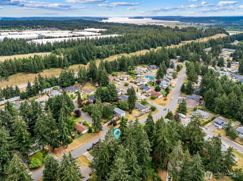 8915 Quinault Drive NE Olympia WA 98516
