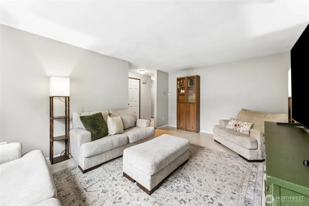 8915 Quinault Drive NE Olympia WA 98516