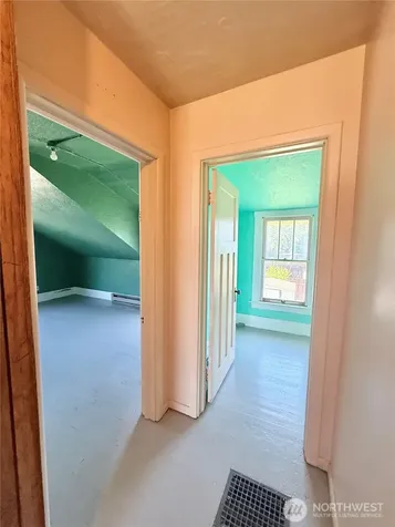 224 Bartlett Avenue E Omak WA 98841
