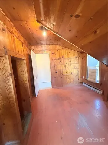 224 Bartlett Avenue E Omak WA 98841