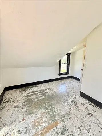 224 Bartlett Avenue E Omak WA 98841