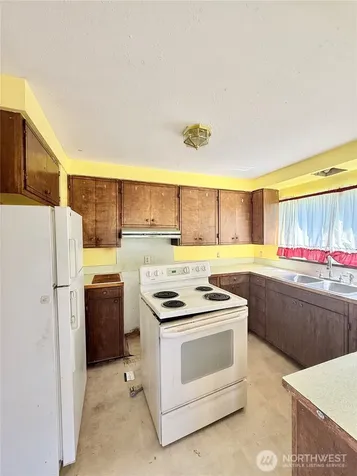 224 Bartlett Avenue E Omak WA 98841