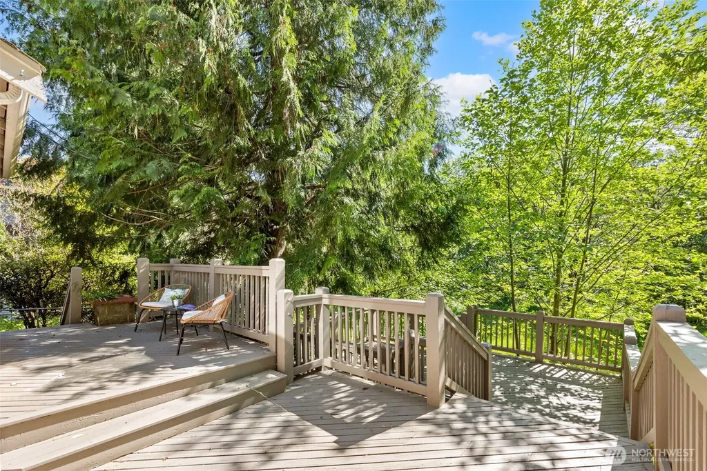 13257 SE 54th Place Bellevue WA 98006