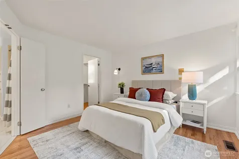 13257 SE 54th Place Bellevue WA 98006