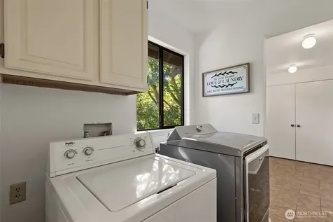 13257 SE 54th Place Bellevue WA 98006