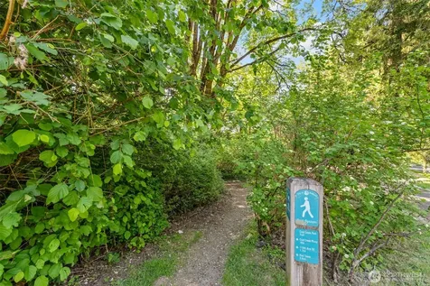 13257 SE 54th Place Bellevue WA 98006