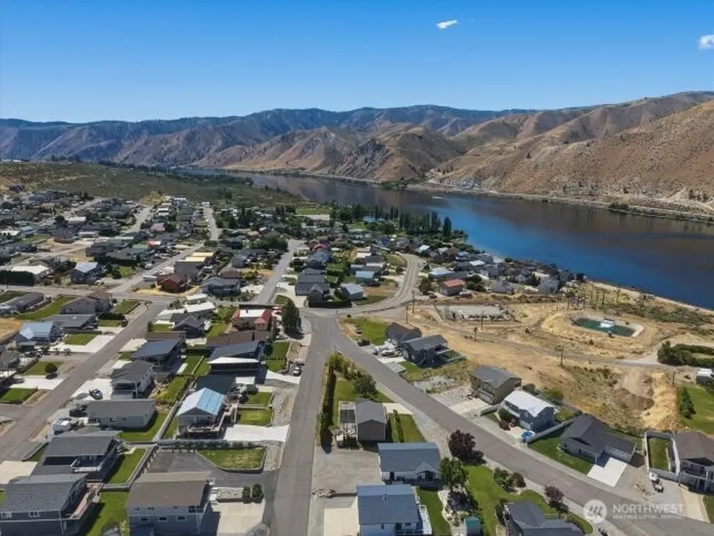 180 E Marine View Place Orondo WA 98843