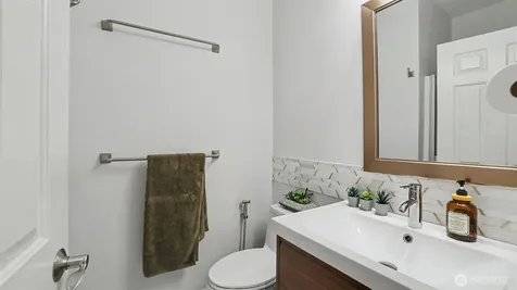 17337 SE 185th Place Renton WA 98058