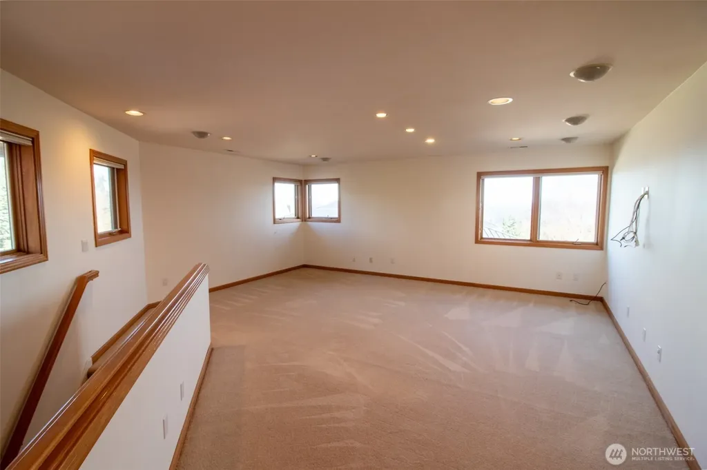 15831 SE 45th Street Bellevue WA 98006