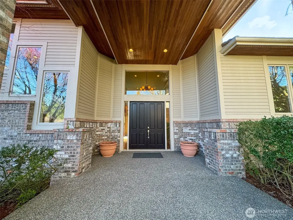 15831 SE 45th Street Bellevue WA 98006