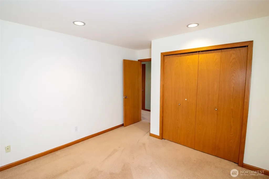 15831 SE 45th Street Bellevue WA 98006