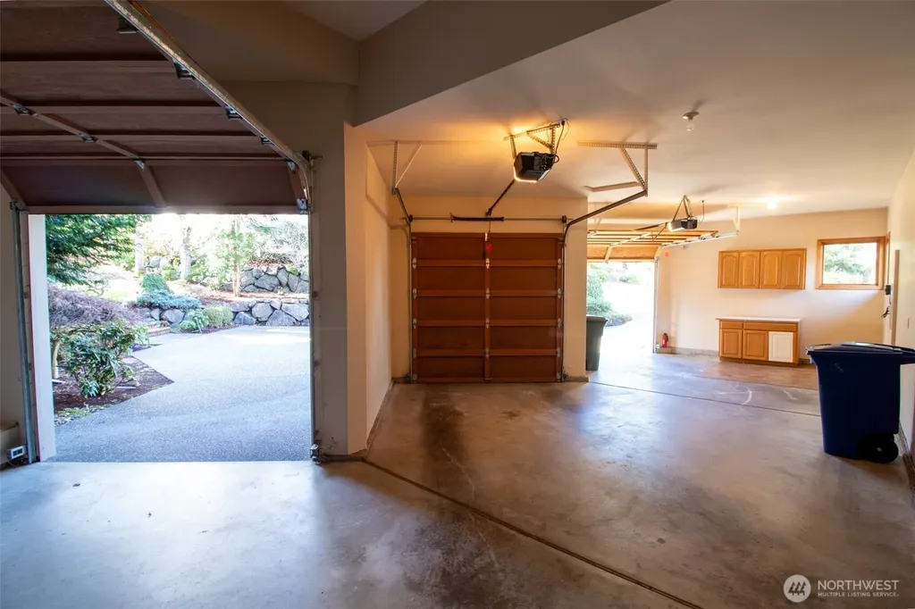 15831 SE 45th Street Bellevue WA 98006