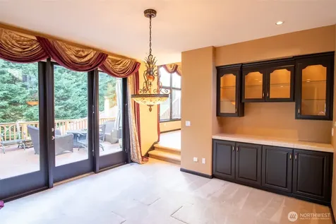 15831 SE 45th Street Bellevue WA 98006