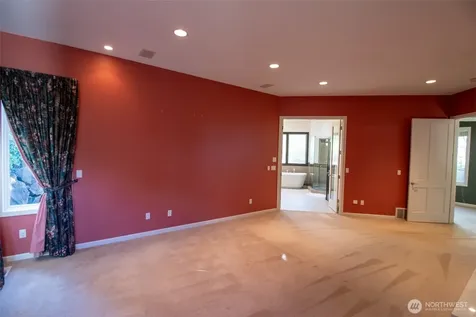 15831 SE 45th Street Bellevue WA 98006