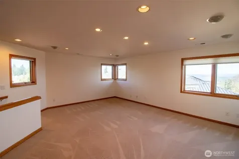 15831 SE 45th Street Bellevue WA 98006