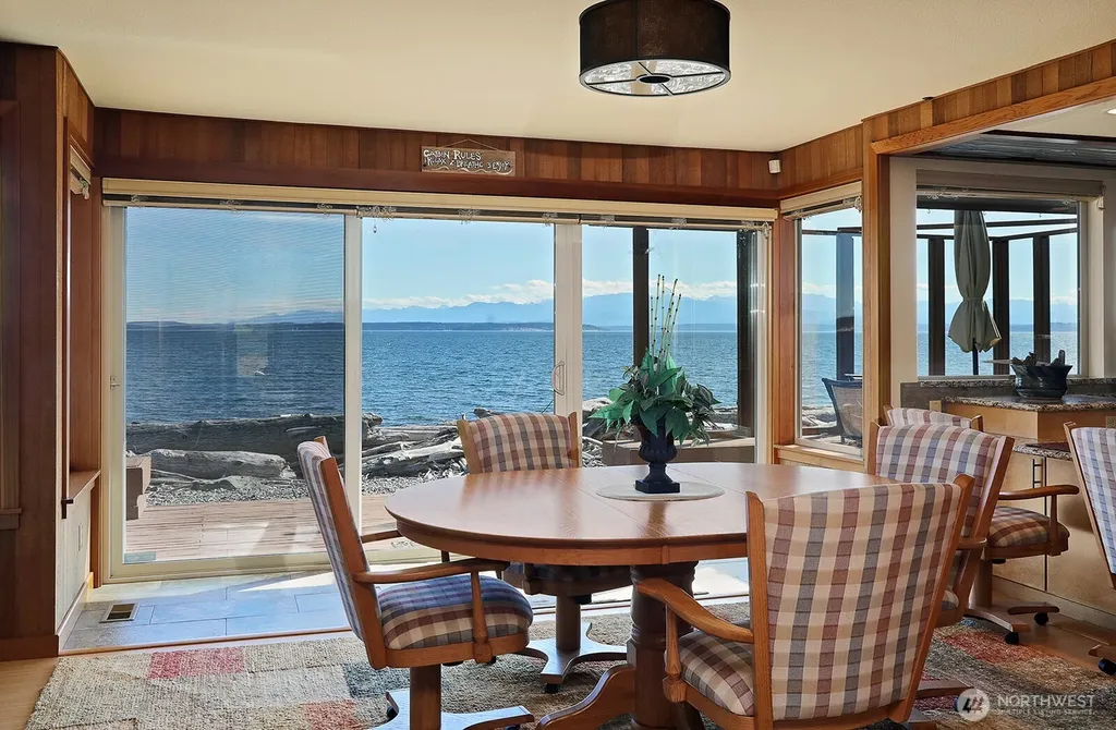 177 Keystone Avenue Coupeville WA 98239