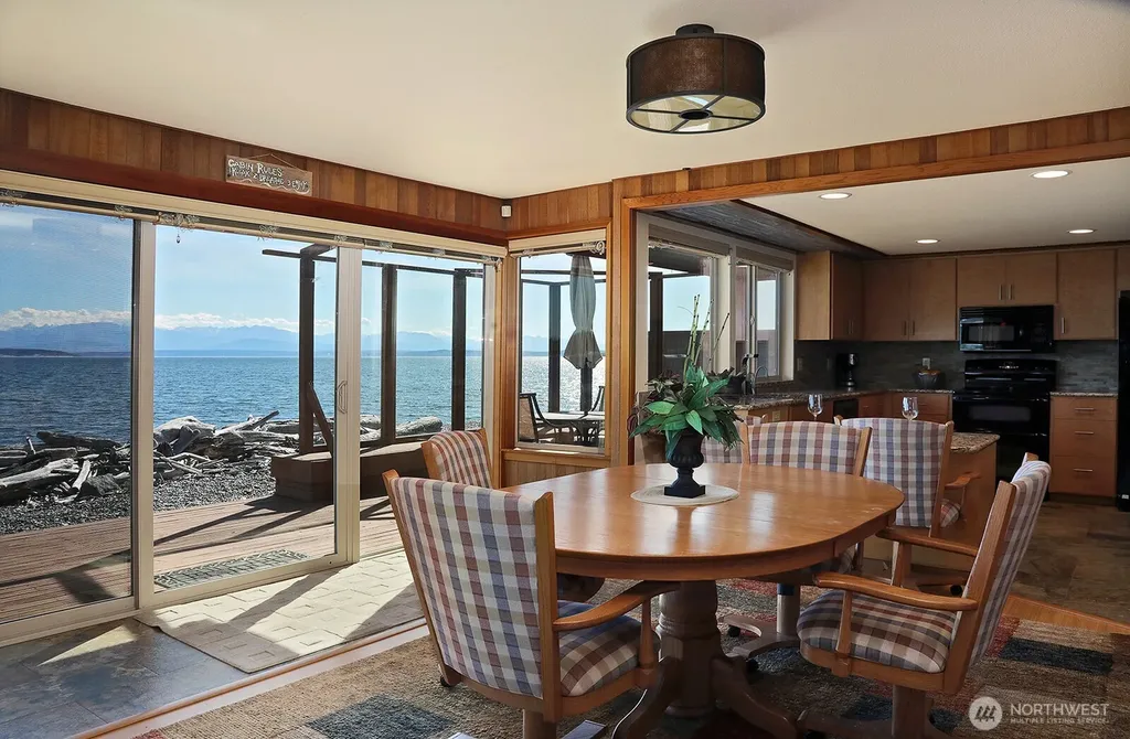177 Keystone Avenue Coupeville WA 98239